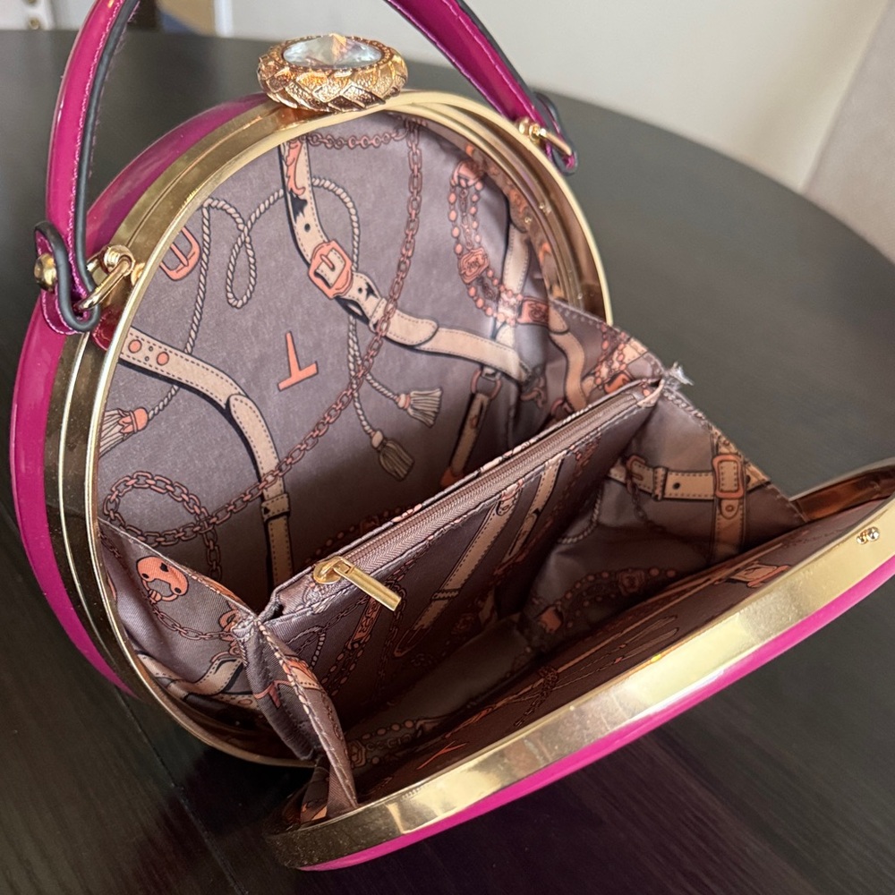 Elegant Pink Round Handbag🩷🩷🩷 - Picture 4 of 7
